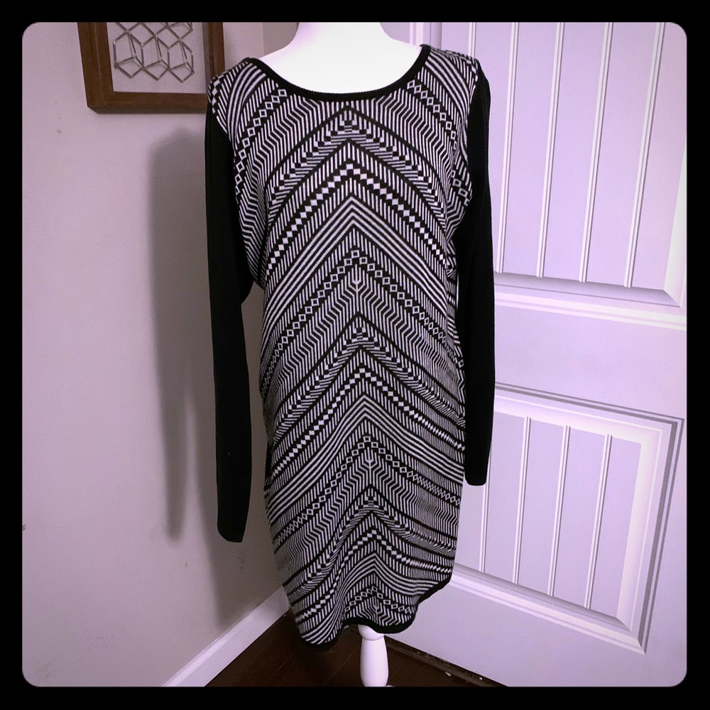 Plus size sweater dress. 💋